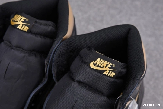 (2020) 555088-032 Retro 1 Metallic Air 555088-032 Jordan High Gold Black 0812